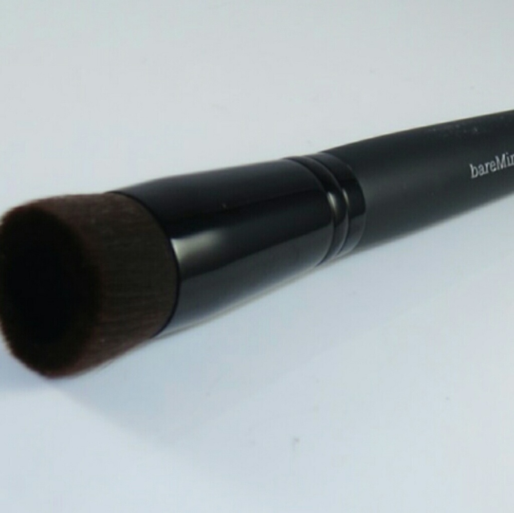 Makeup brush