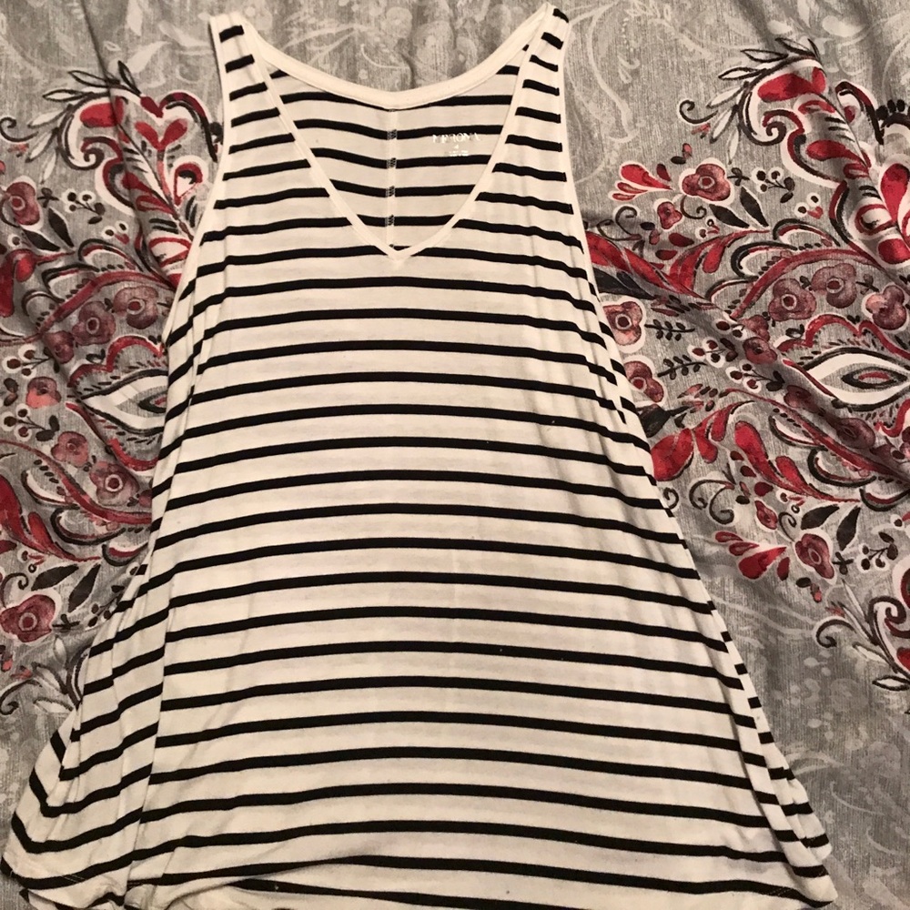 Merona flowy tank