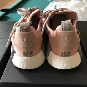 Meet your Posher, Sharon