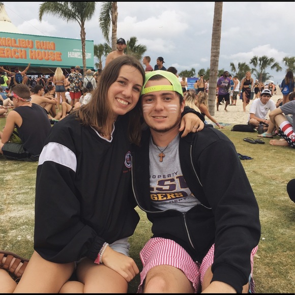 Meet your Posher, Emily - Picture 2 of 3