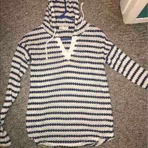 Small knitted pullover