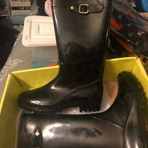 Rain boots