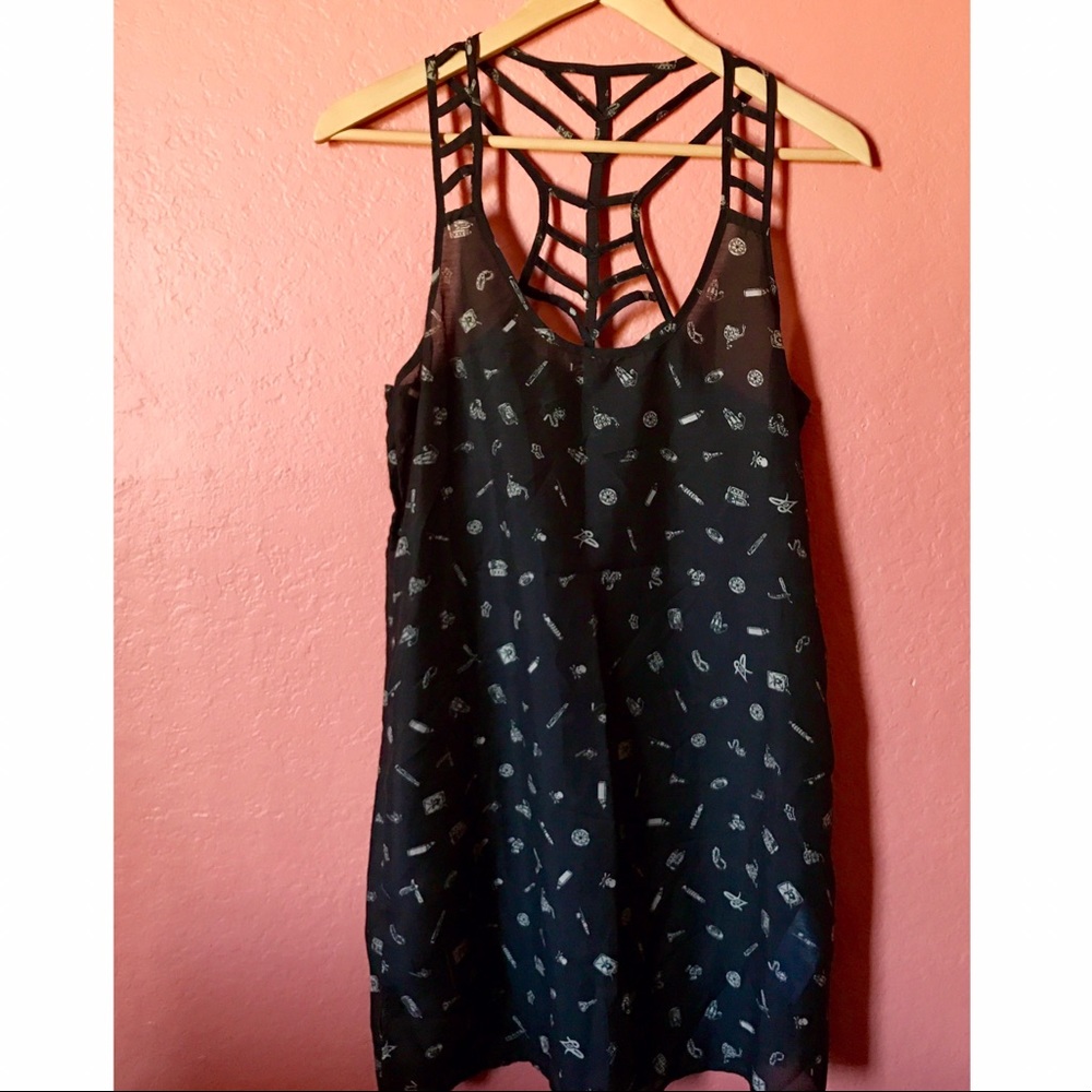 Beach cover up (2 for price of 1).