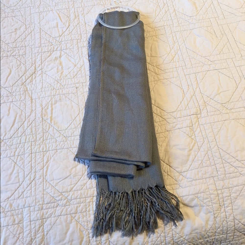 Gray scarf