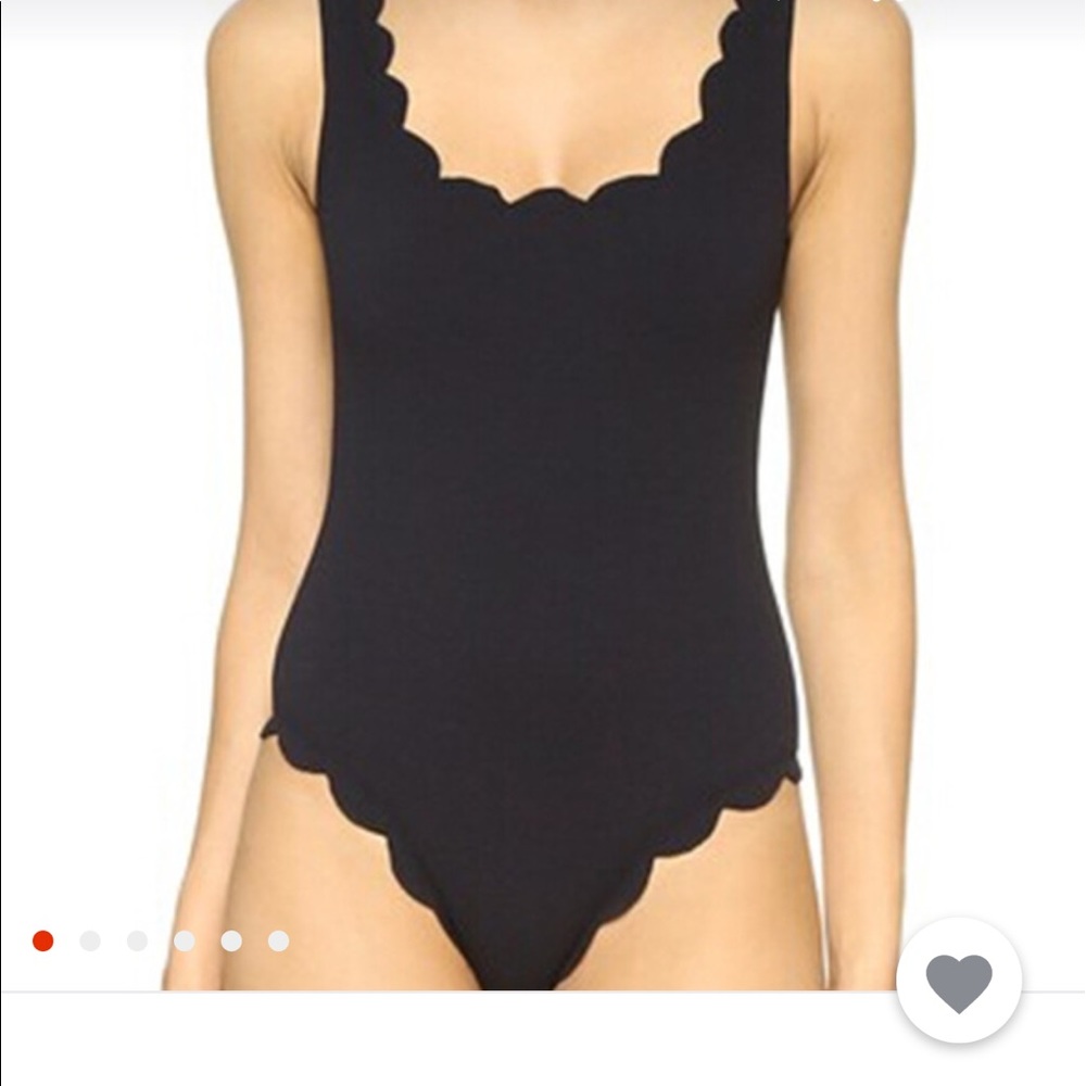 One piece - Monokini scalloped swimsuit padded