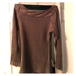 Long sleeve knit blouse