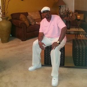 Meet your Posher, Derrick