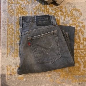 Levi's 527