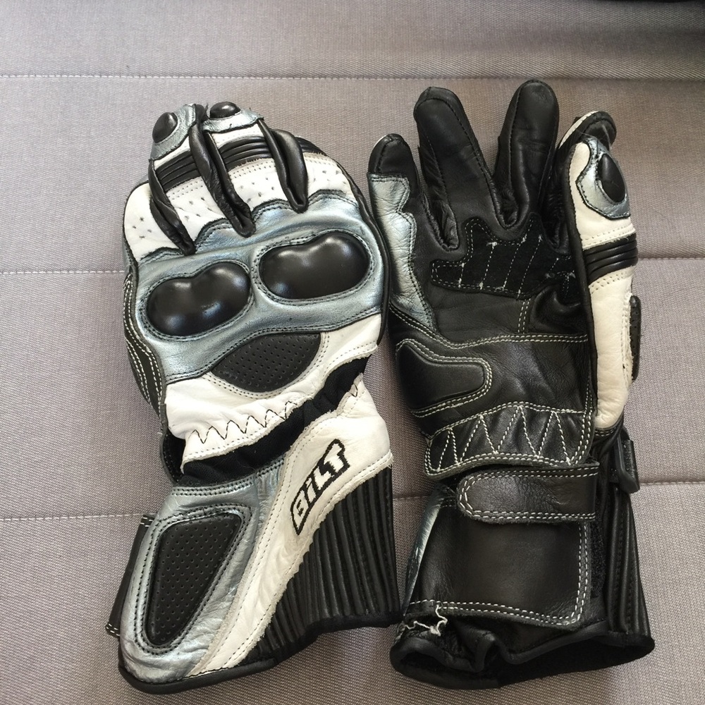 Bilt riding gloves