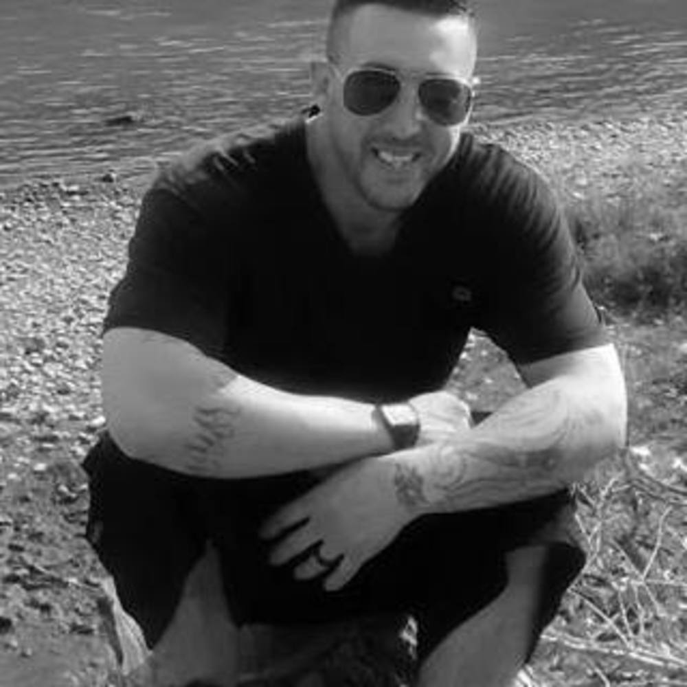 Meet your Posher, Derek