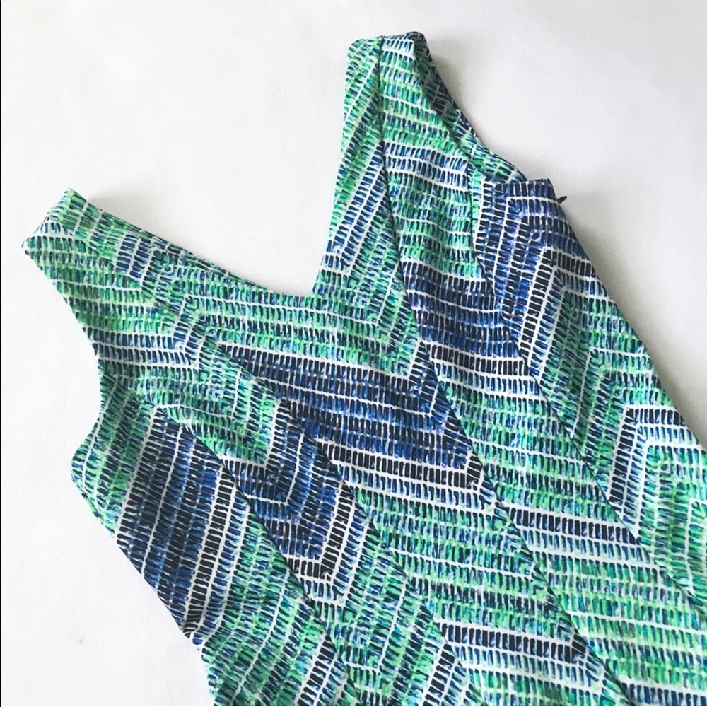 Spenser petite dress - Picture 2 of 4