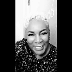 Meet your Posher, Yolanda