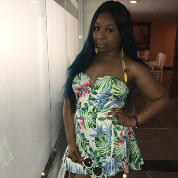 Meet your Posher, Brandi - Picture 3 of 4