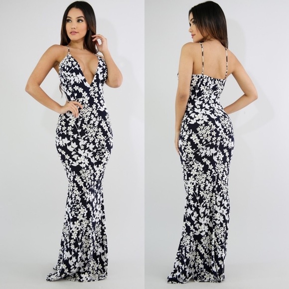 ๐CLEARANCE๐ Navy Floral Plunging Mermaid Dress - Picture 2 of 4