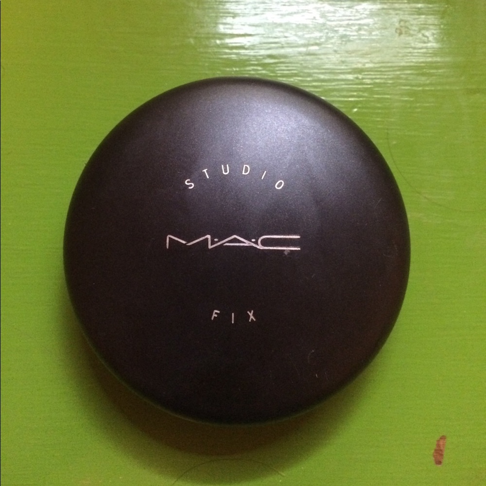 Mac Studio Fix Powder NW35