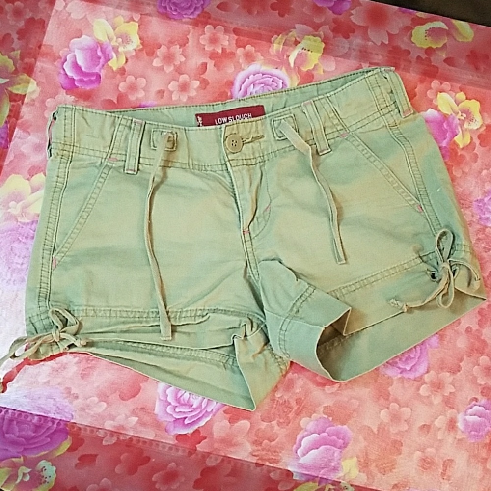 ♀Levi's Low Slouch Shorts♀