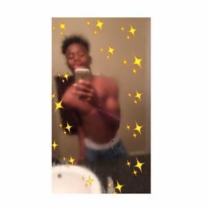 Meet your Posher, Dezmon