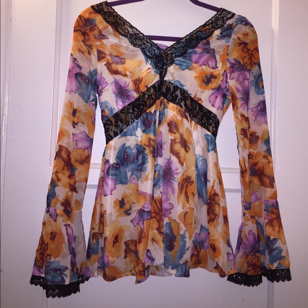 NWOT flower print tops