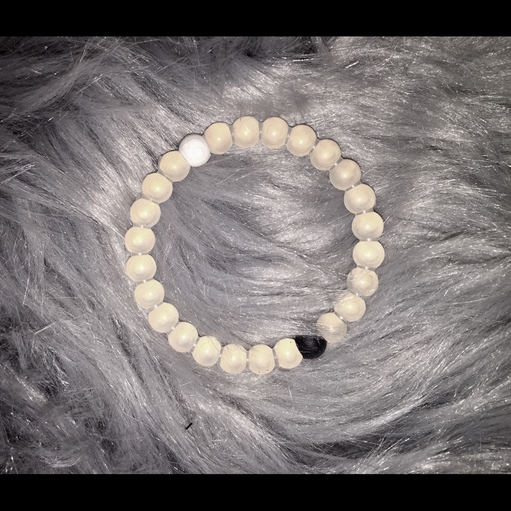 Lokai Bracelet🌺
