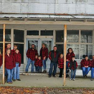 Meet your Posher, Myra