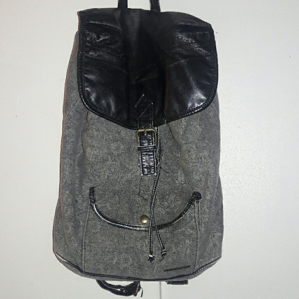 Gray Flower Jawstring Backpack
