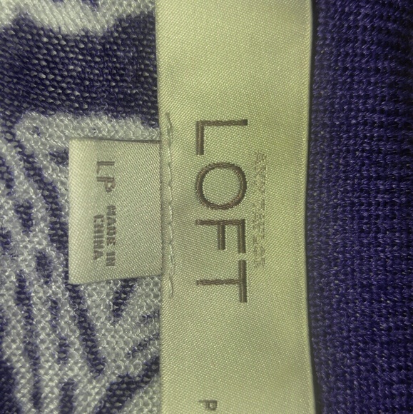 Light weight/sheer cardigan - Picture 3 of 3