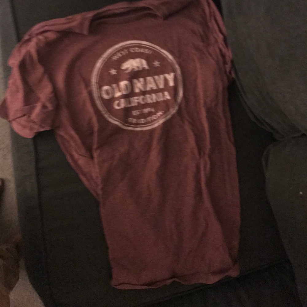 Old navy California t-shirt and 3 others