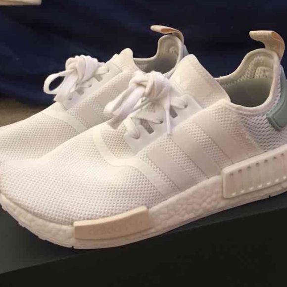 Adidas NMD R1 Brand New All White Sold Out W/ Box - Picture 1 of 3