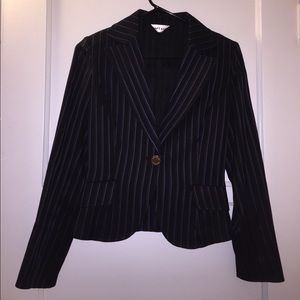 NWOT 2pc skirt suits