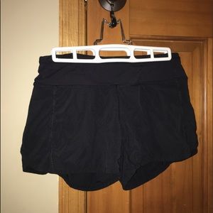 black lululemon shorts size 2