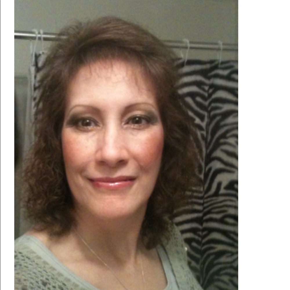 Meet your Posher, Cher