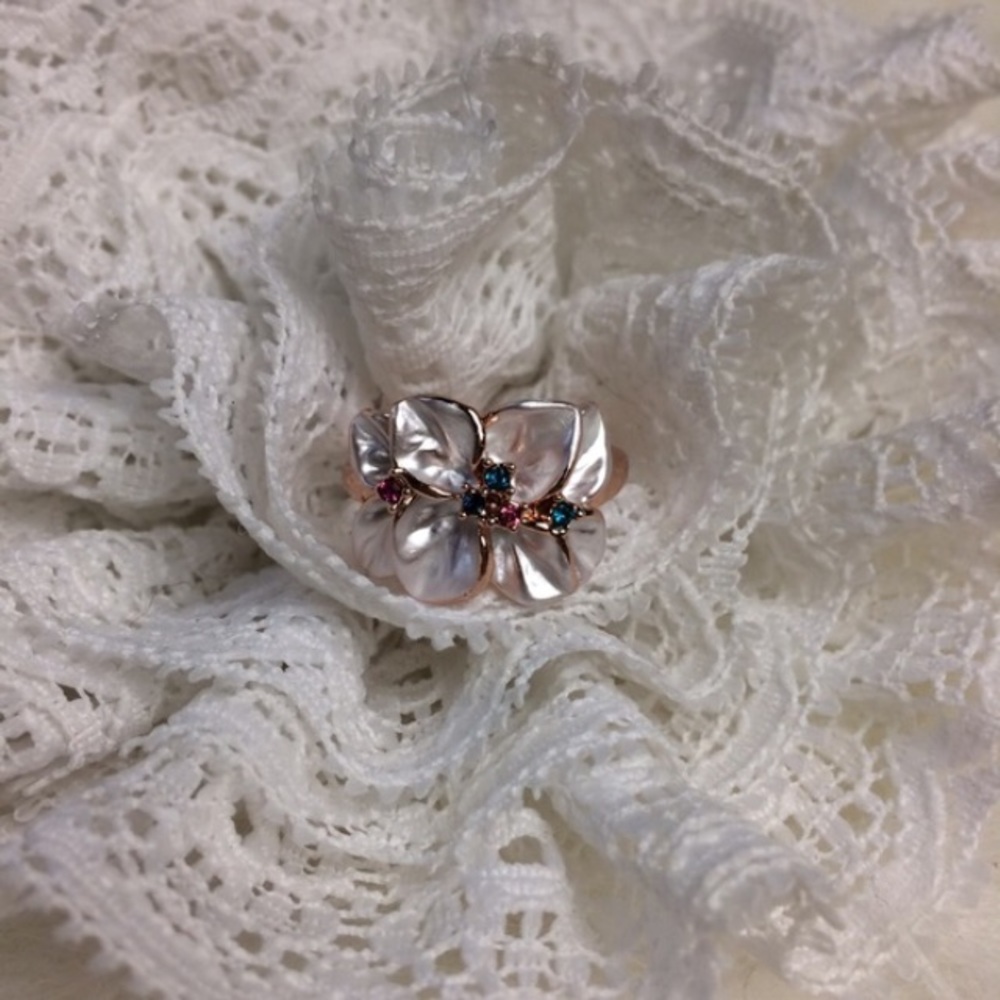 Flower petal rhinestone ring - Picture 5 of 7