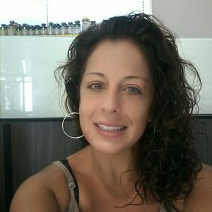 Meet your Posher, Lia