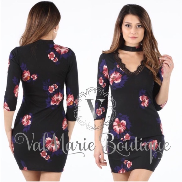 Light Bodycon Choker Dress - Picture 2 of 3