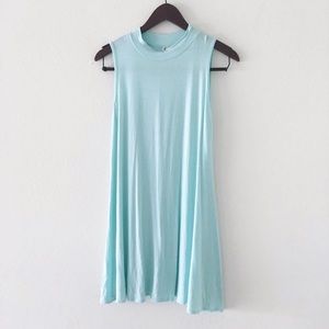 boutique • baby blue midi dress