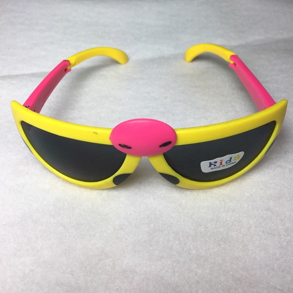 Kid Sunglasses - Picture 8 of 8