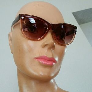 Brown retro cat-eye sunglasses with jewel detail