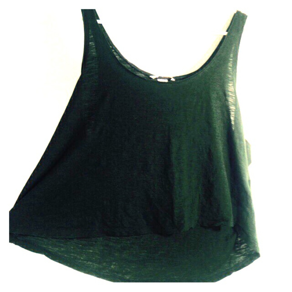 💔💁🌵Urban outfitters green cropped tank