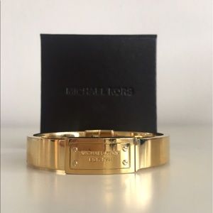 Michael Kors Hinged Gold-Tone Bangle