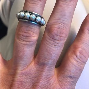 Silpada pearl ring size 7 excellent condition