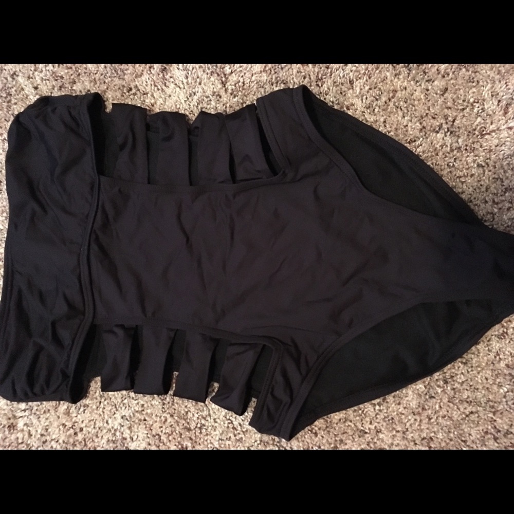 One piece bathing suit