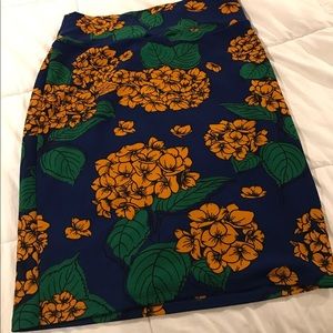 Lularoe Cassie Hydrangeas