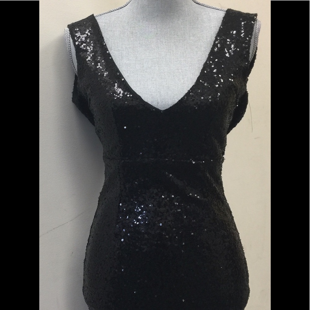 Toni sequence dress