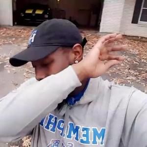 Meet your Posher, Delfred