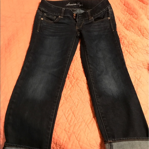 American Eagle Crop Jeans - Picture 3 of 5