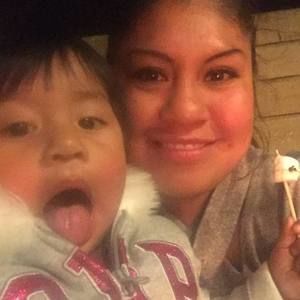 Meet your Posher, Ari