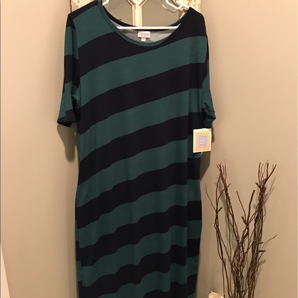 Lularoe Julia.