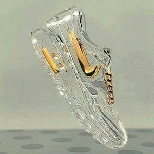 Meet your Posher, Ikram