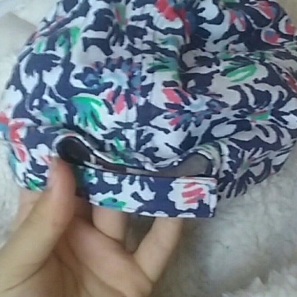 Hat - Picture 2 of 3