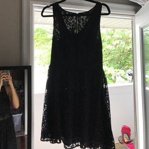 Joie sz XS/2 black lace dress